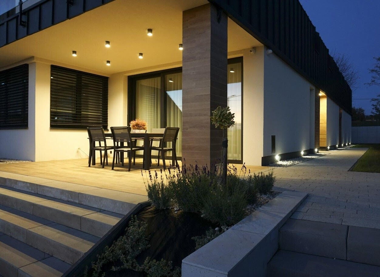 Deckenlampen / Plafonds