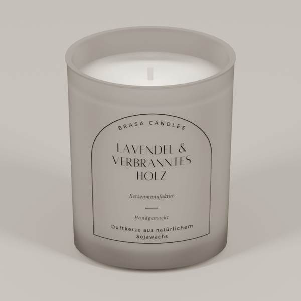 Sojawachskerze „Lavendel & Burnt Wood“ im Glas 245 ml – Graumattes Design mit Bambusdeckel