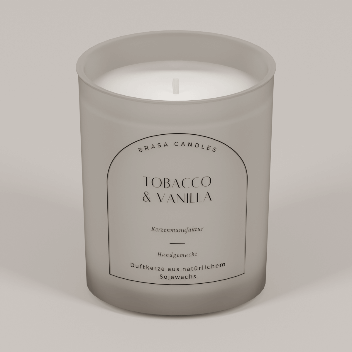 Sojawachskerze „Tobacco & Vanilla“ im Glas 245 ml – Graumattes Design mit Bambusdeckel