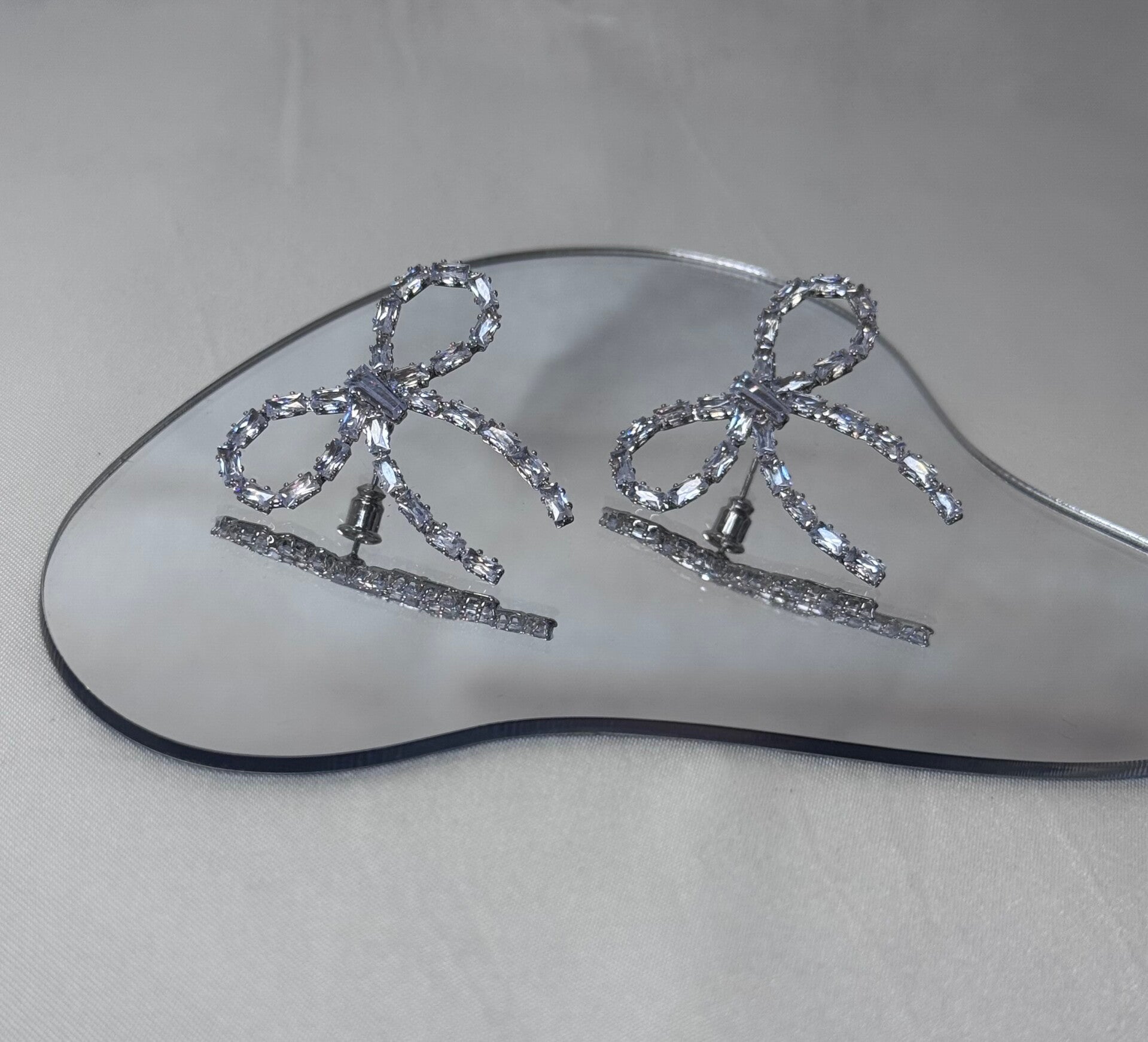 Shine oorbel - Zilver kleur