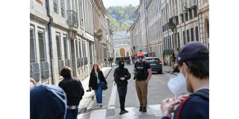 Protection de la Préfecture.