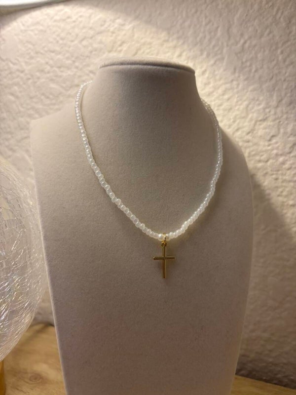 Shiny White Cross Beaded Necklace