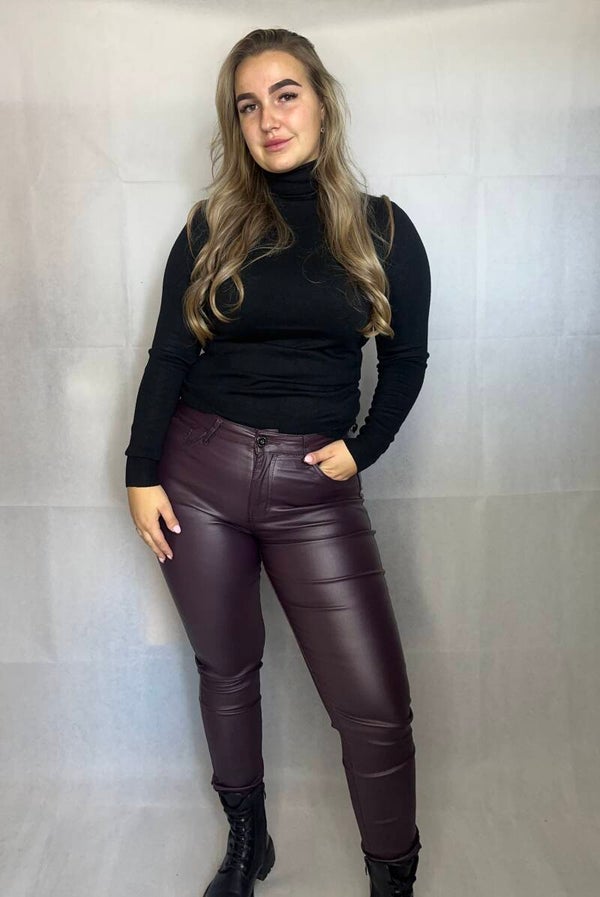 Coltrui black