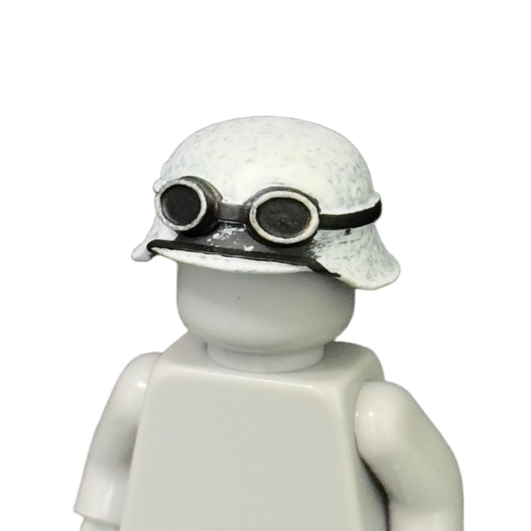 WW|| German Winter Gebirgsjager Stahlhelmet