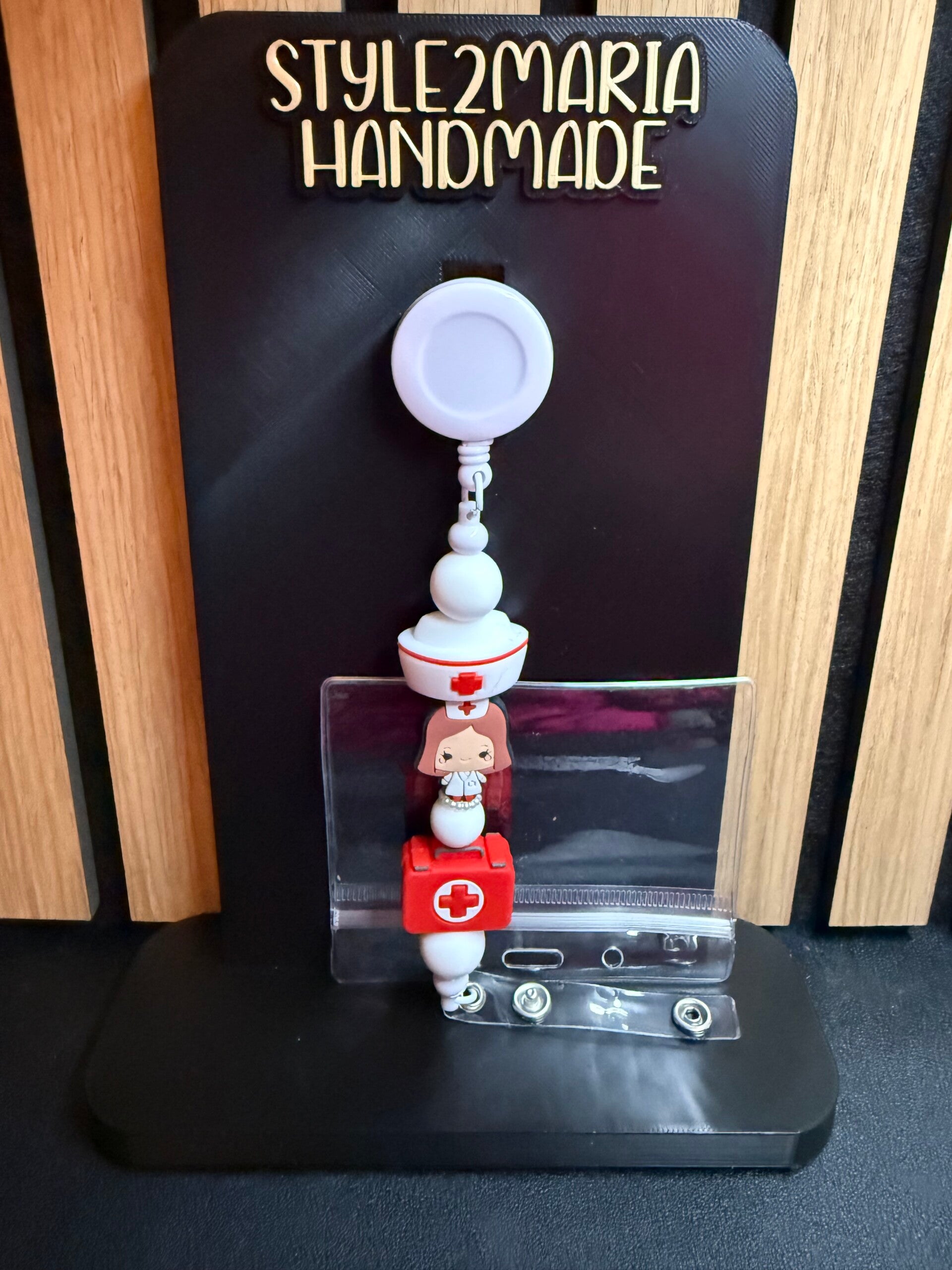 badge houder wit met rood