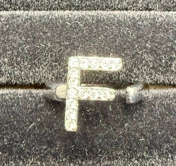 big letter f zilver