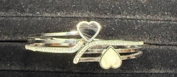 29 zilver hartjes  wit en zwart