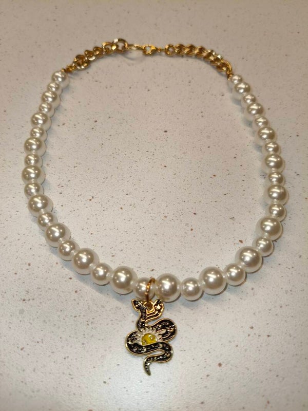 Pearly Snake Choker