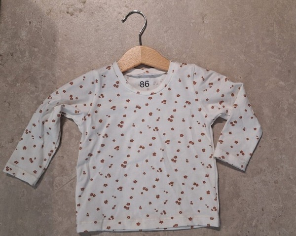 Shirt met bruine bloemetjes