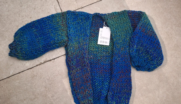Gebreide blauwe trui soft