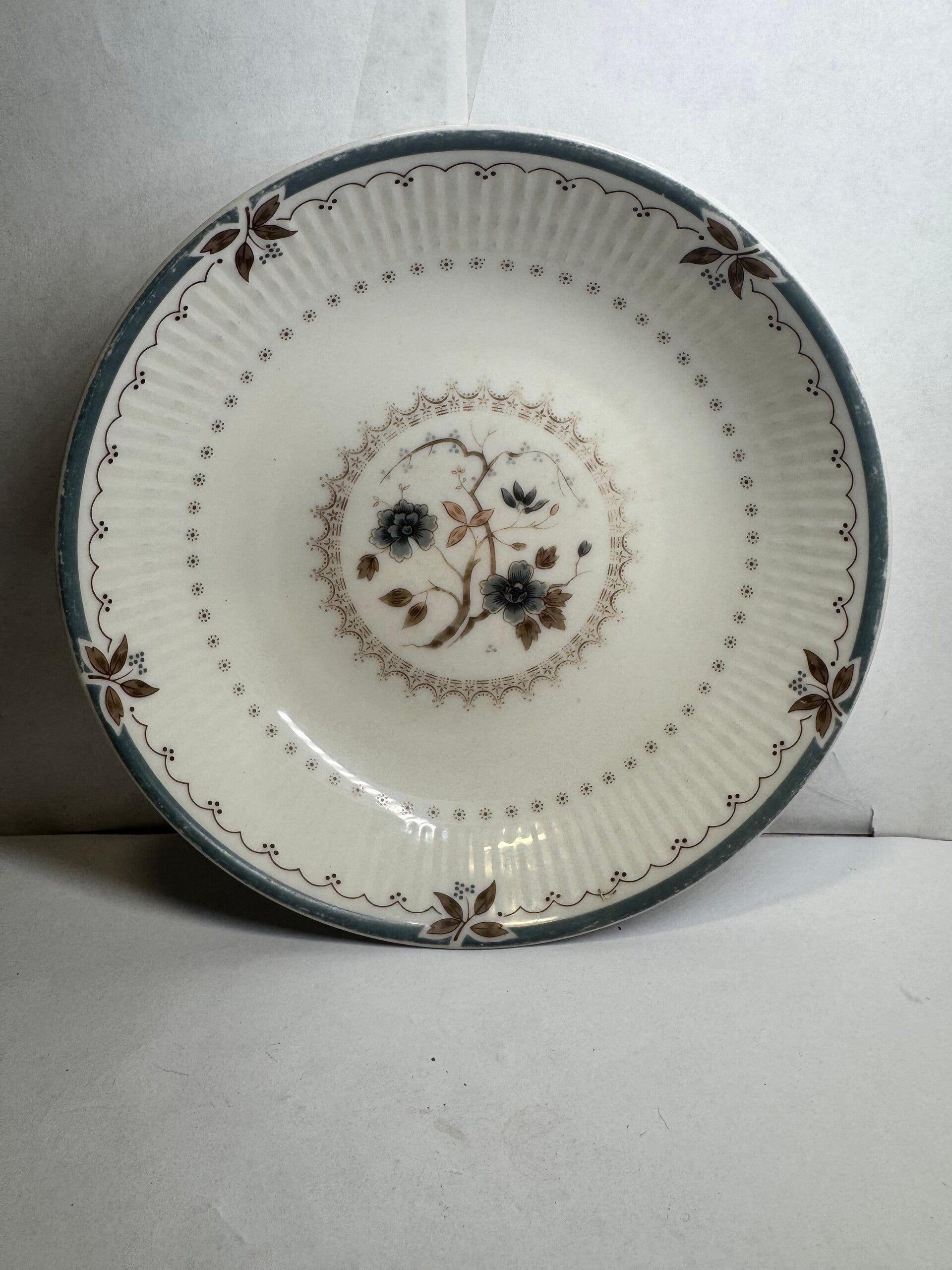 Royal Doulton Old Colony Coupe Cereal Bowl c1959-88 TC1005 Made in England 17cm