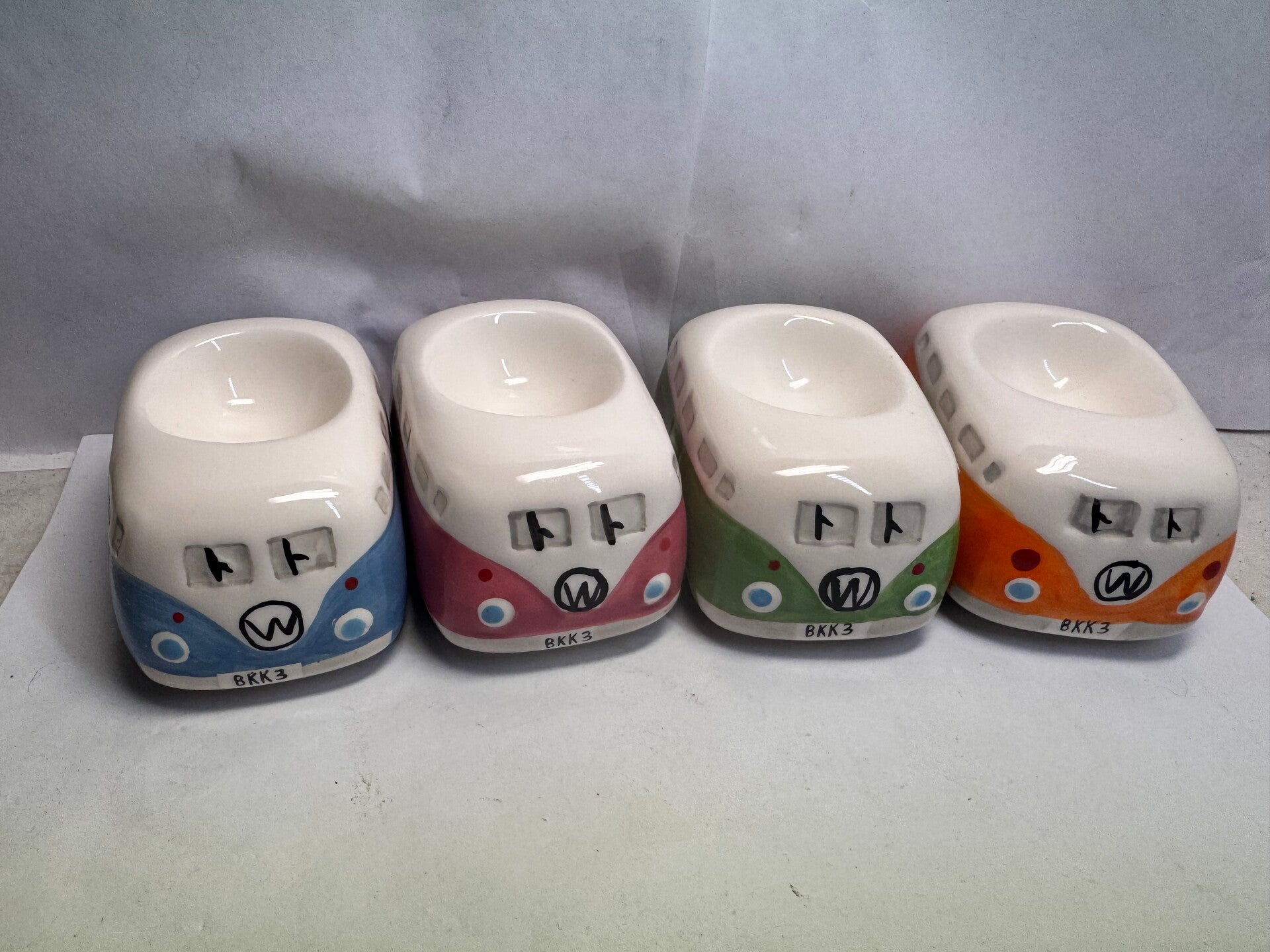 Set 4 Ceramic VW Campervan Egg Cups Volkswagen Bus Kitchen Dining Collectable
