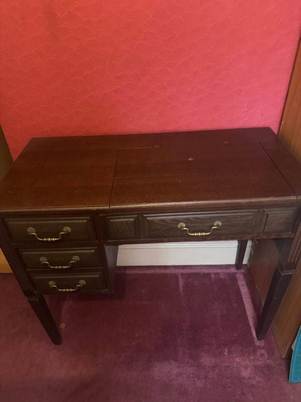 Vintage Singer Sewing Machine Cabinet Table with Drawers & Original Fittings