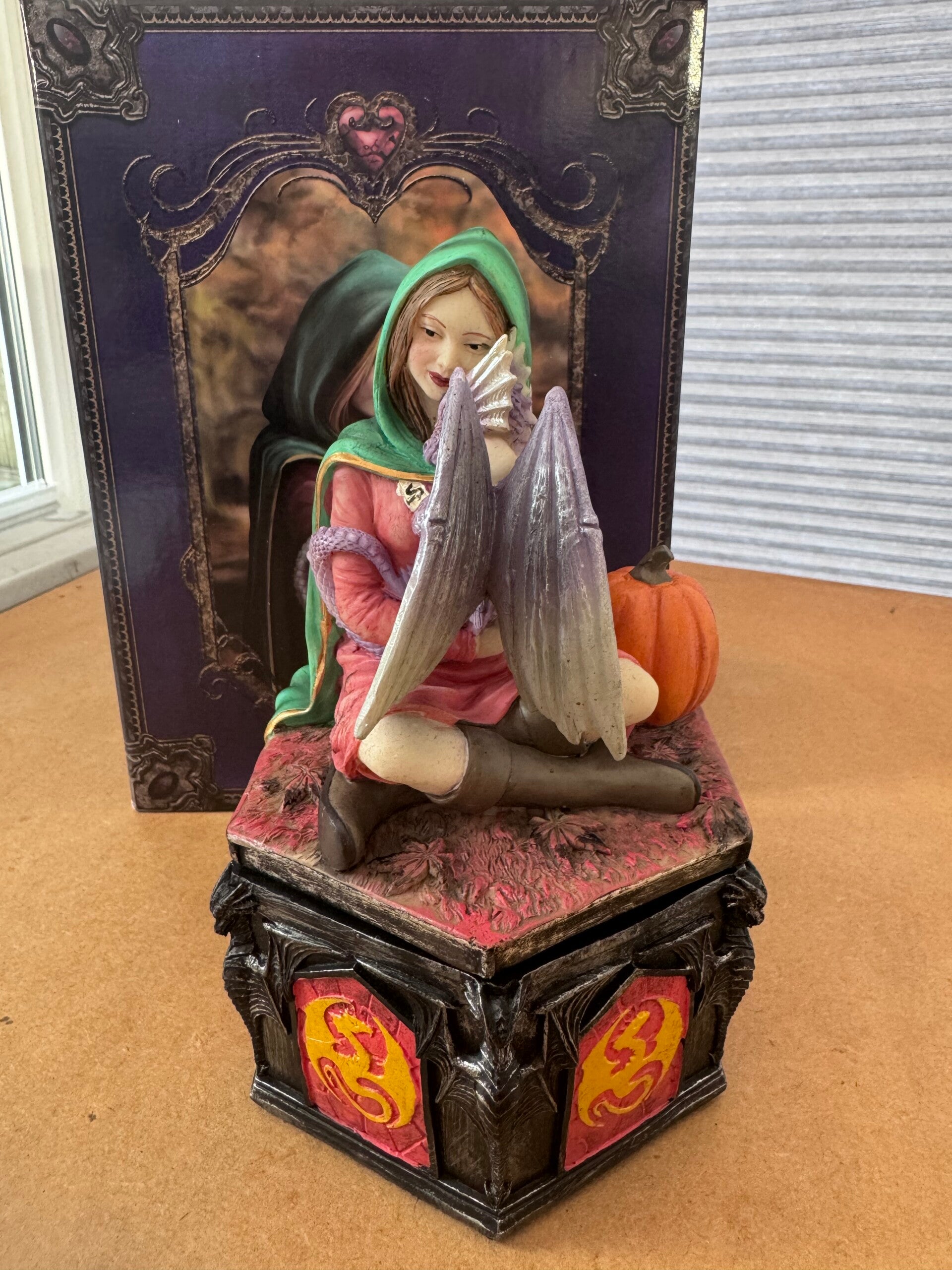 Anne Stokes Dragon Friendship Fall Trinket Box Fantasy Figurine Collectable