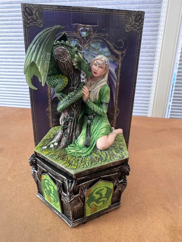Anne Stokes Dragon Friendship Summer Trinket Box Kindred Spirits Boxed