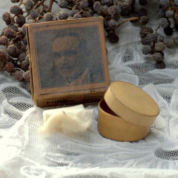 Vintage kartonnen verpakking voetpasta