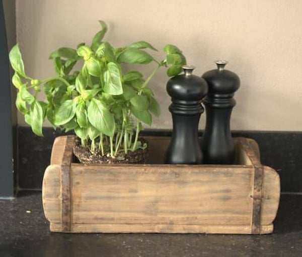 Oude houten stoer en landelijke steenmal