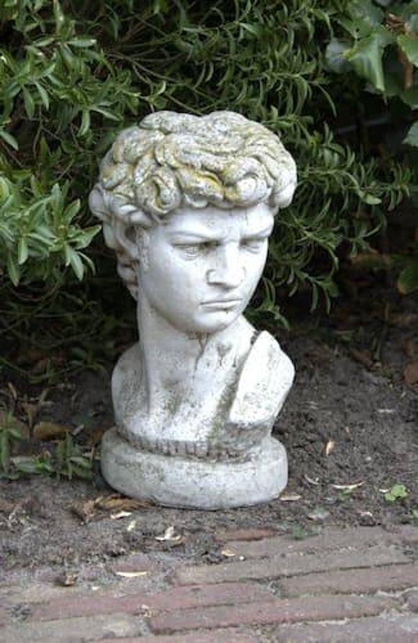Brocante betonnen hoofd van David van Michelangelo