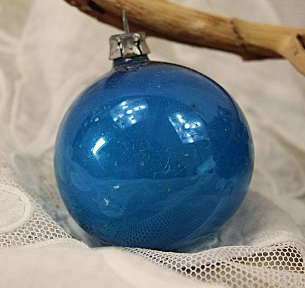 Vintage blauwe kerstbal