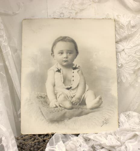 Antieke grote foto van Franse Baby