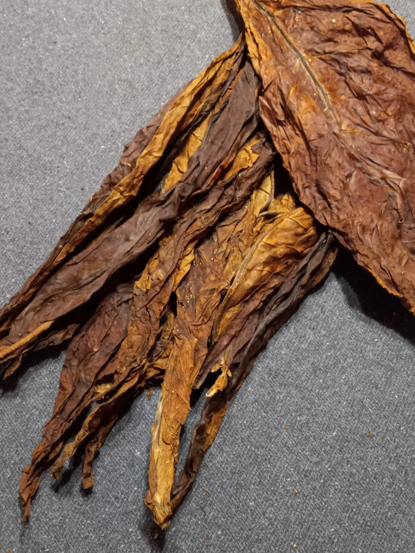 1lb Kentucky's Virginia Red Leaf folded loose-leaf