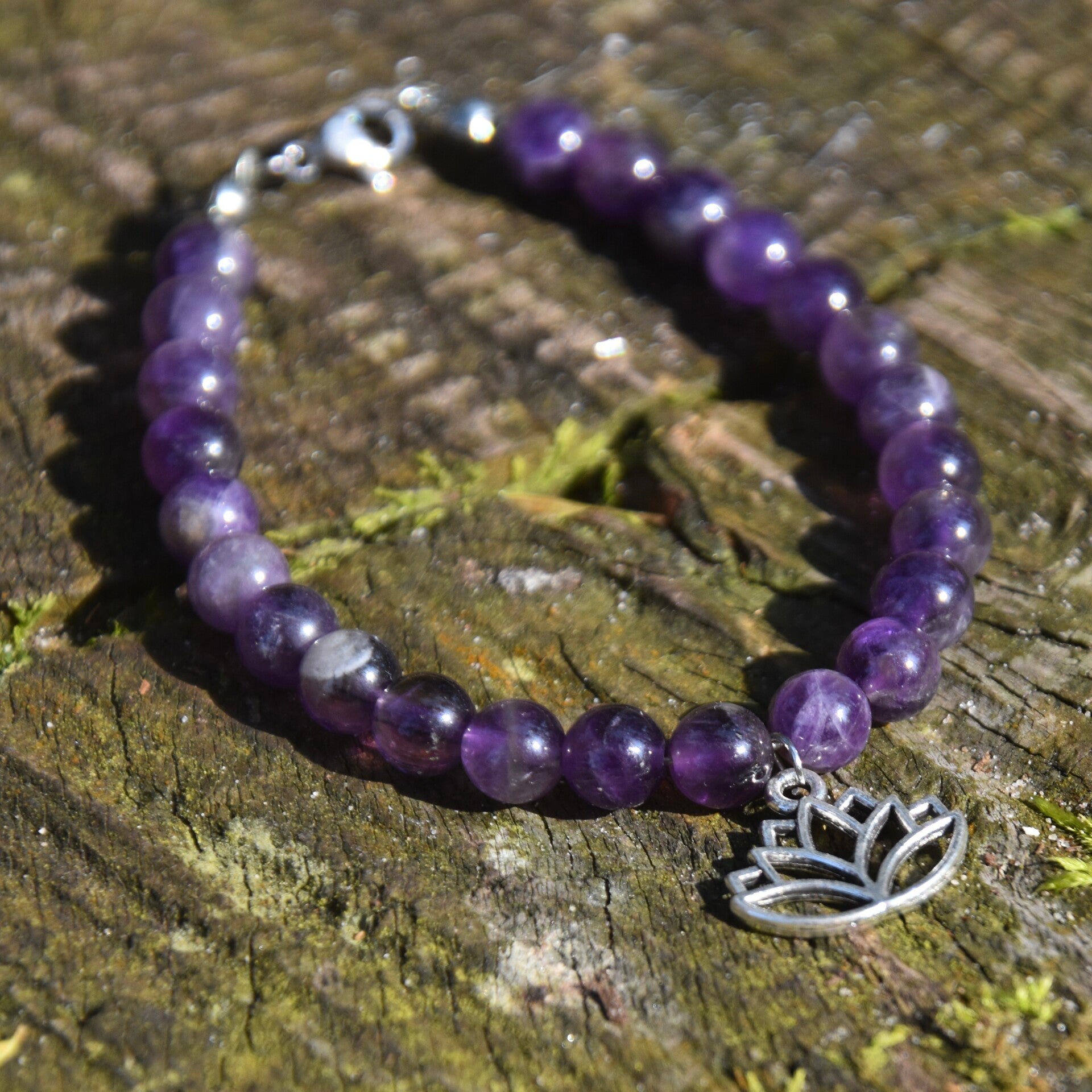 Amethist kralenarmband met Lotus