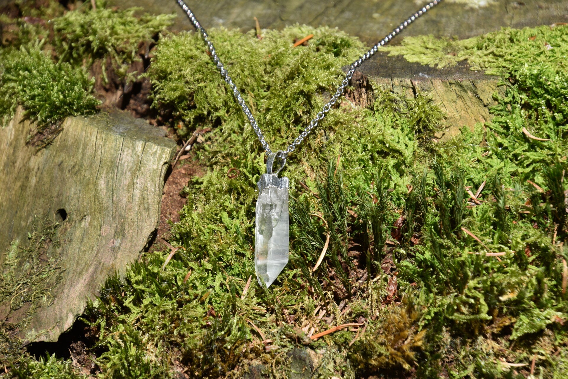 Ruwe Bergkristal ketting