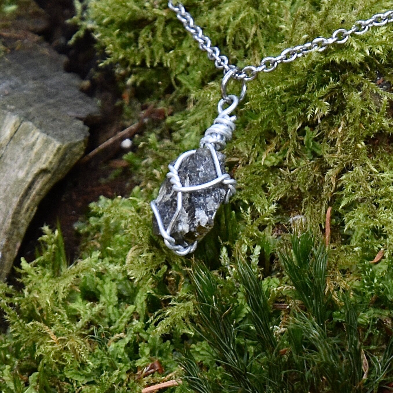 Ruwe Labradoriet ketting