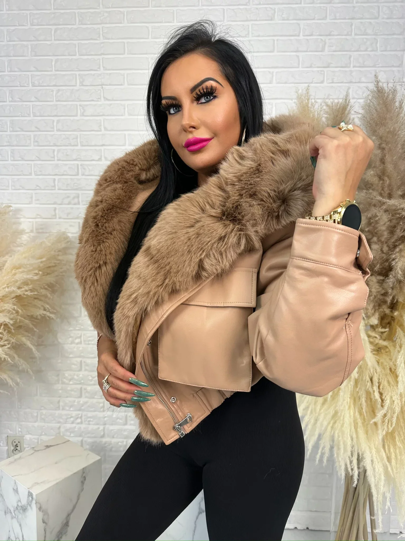 Futrzana kurteczka CAMEL