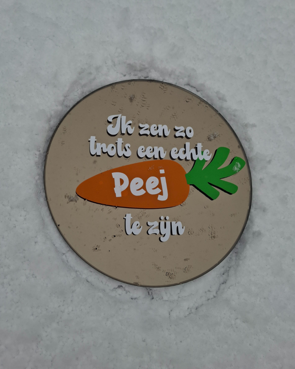 Spiegel Ik zen zo trots een echte Peej te zijn