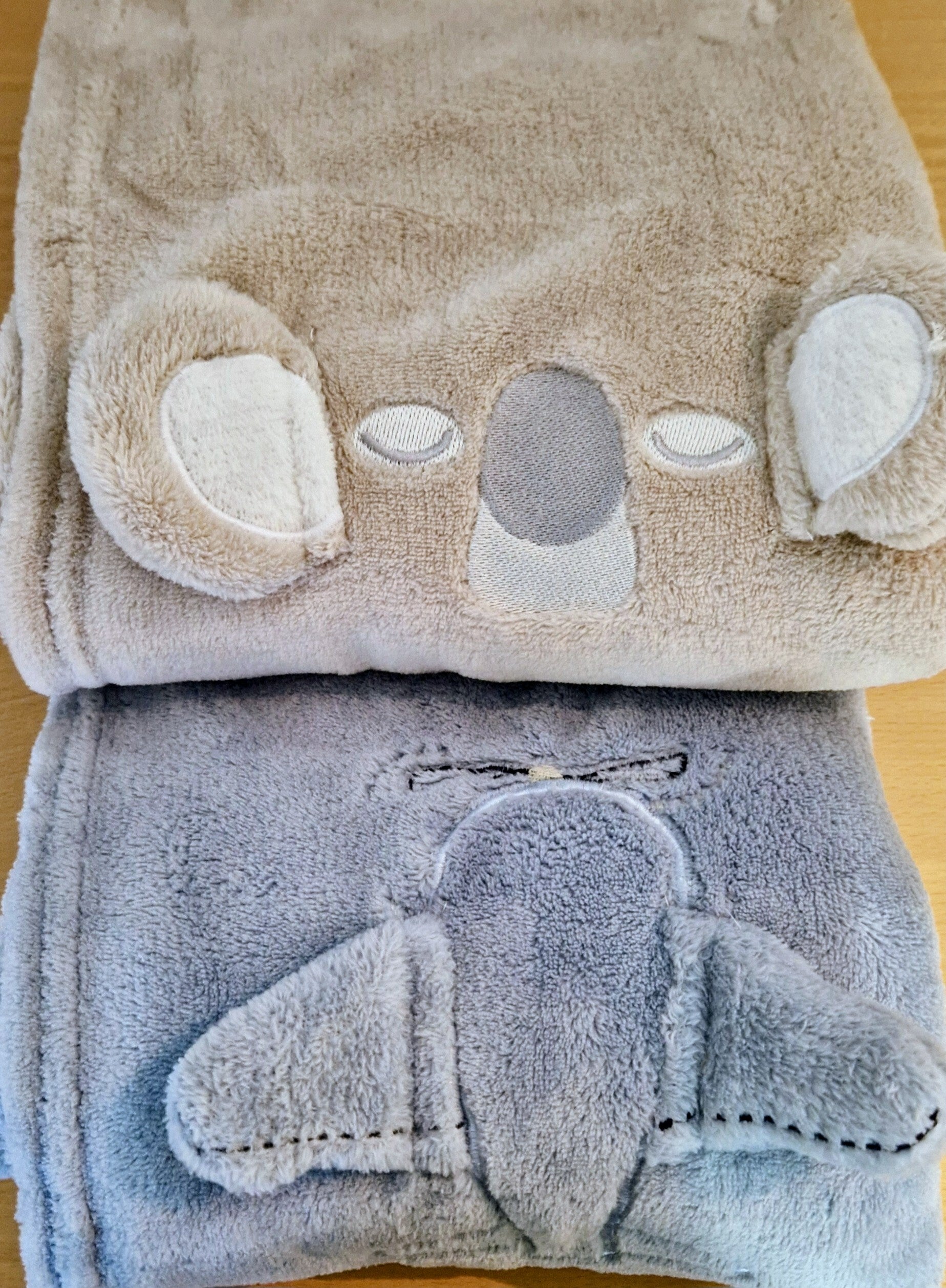 Plaide enfants ( avion, koala,)