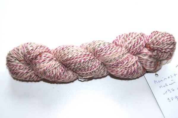 Écheveau Unique Mérinos & Mohair – Rose Pâle, Rouge et Vert 98g/197 m
