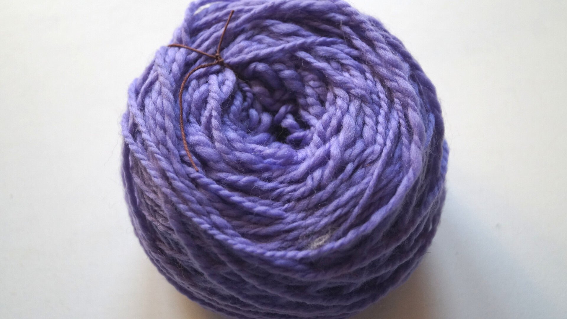Laine des Alpes lilas 56 g/120 m