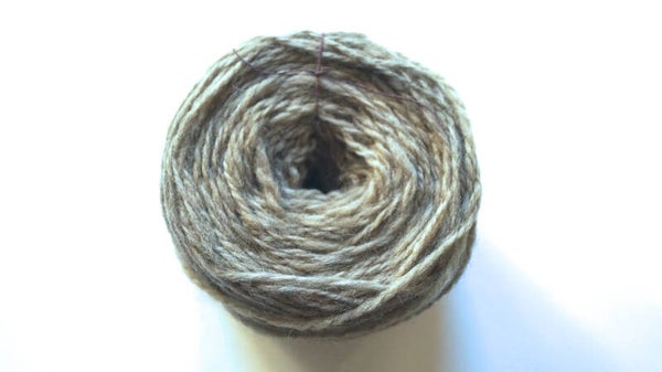 Mouton eider teinté myrobolan 70 gr /135 m