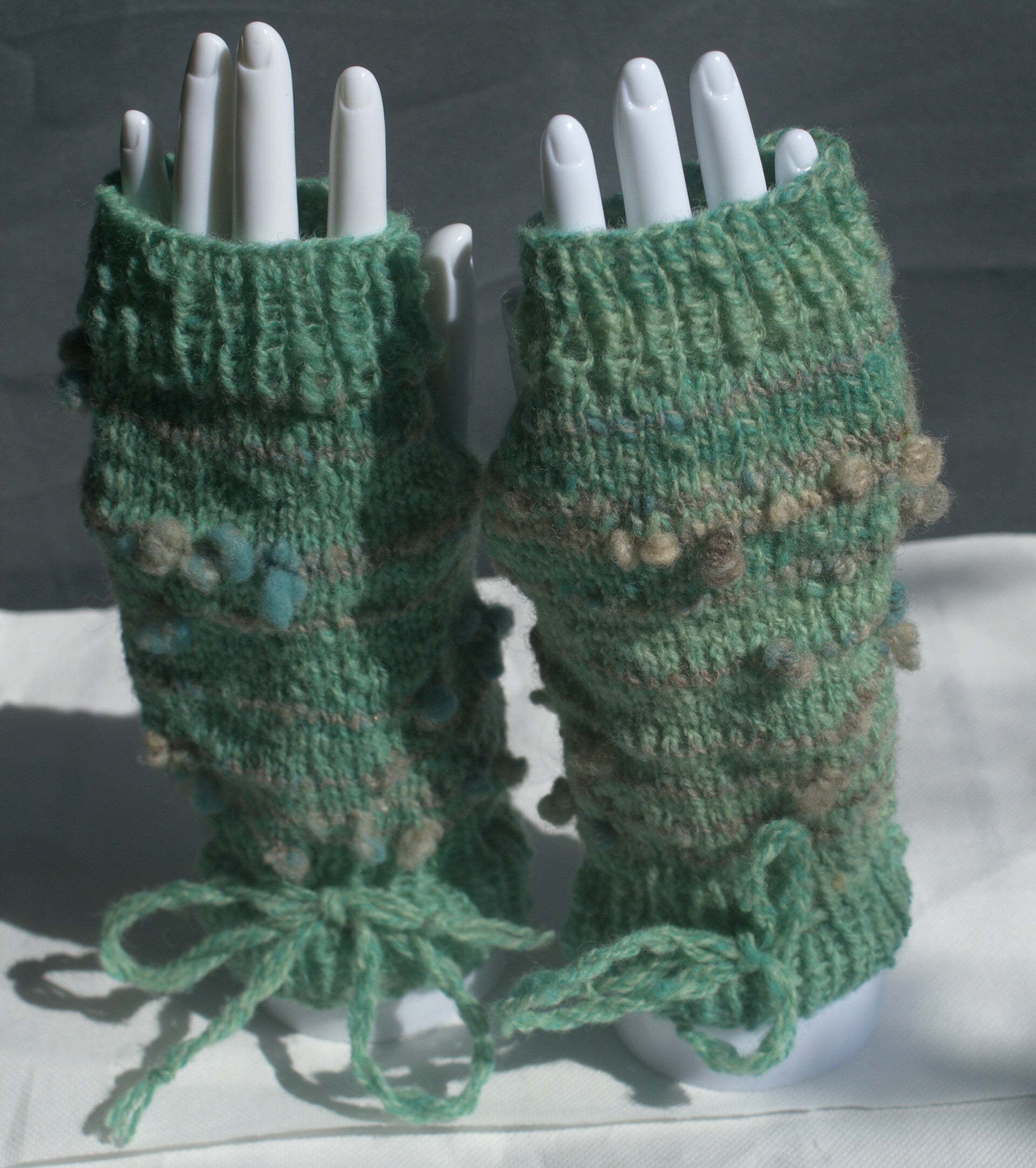 mitaines-ile-de-france-fil-main-teinture-artisanale-standard.jpg