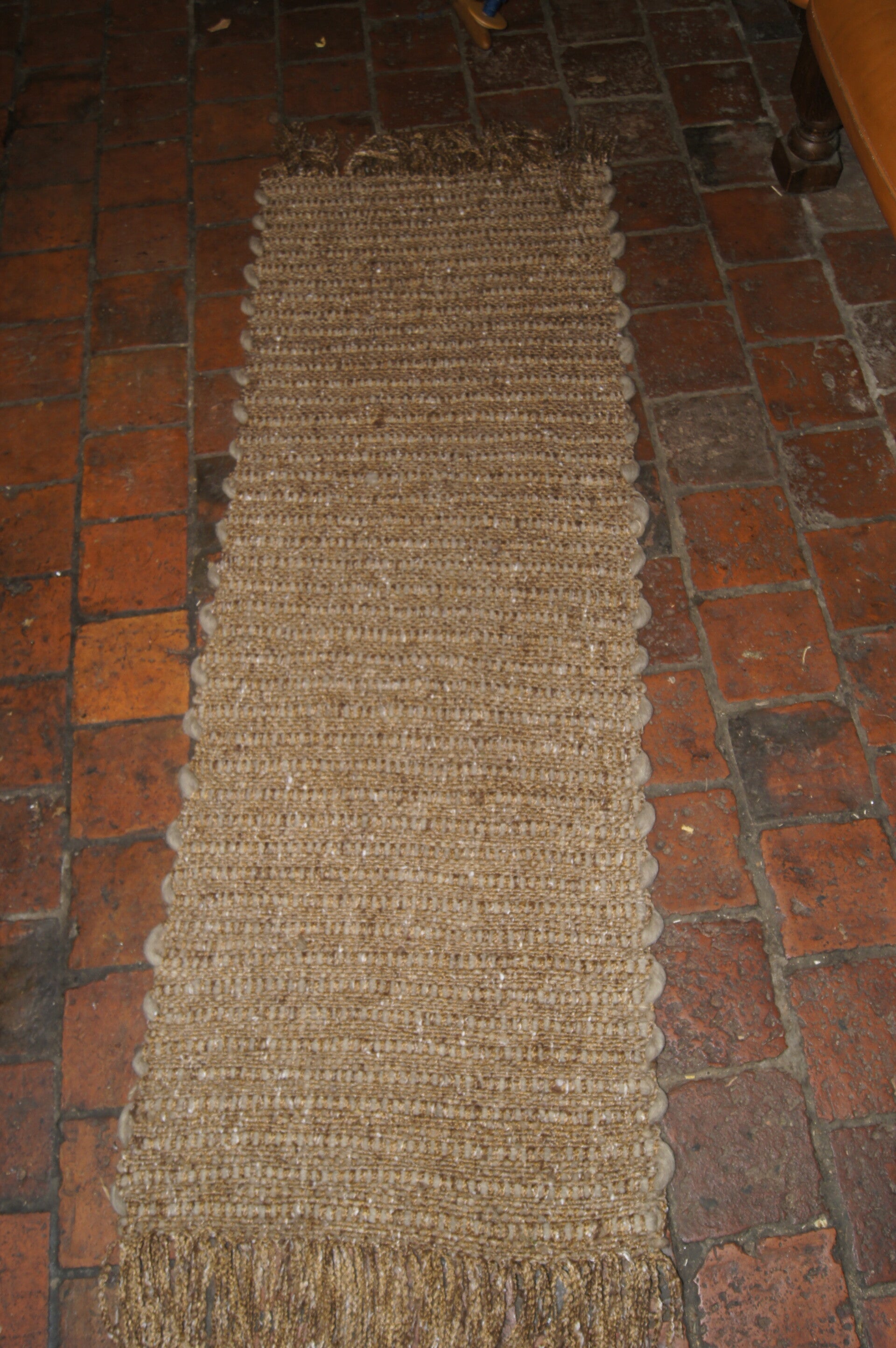 tapis-tiss-en-laine-et-acrylique-standard.jpg