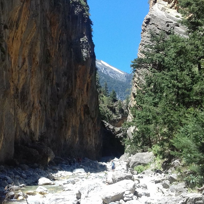 Sideroportes-IronGate-SamariaGorge-hiking-Crete1.jpg