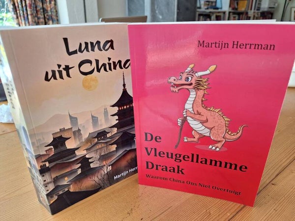 China Dubbel Boek Cadeau Tip: Luna Uit China + De Vleugellamme Draak: Waarom Chinese Propaganda Ons Niet Overtuigt