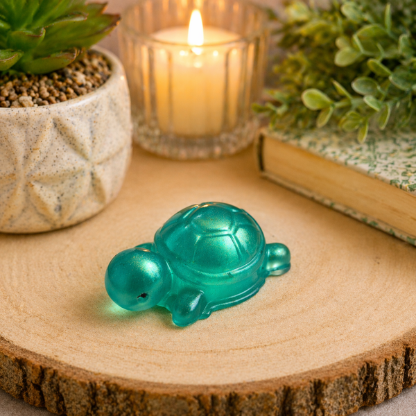 Mini Resin Turtle – Smooth Pearl Finish