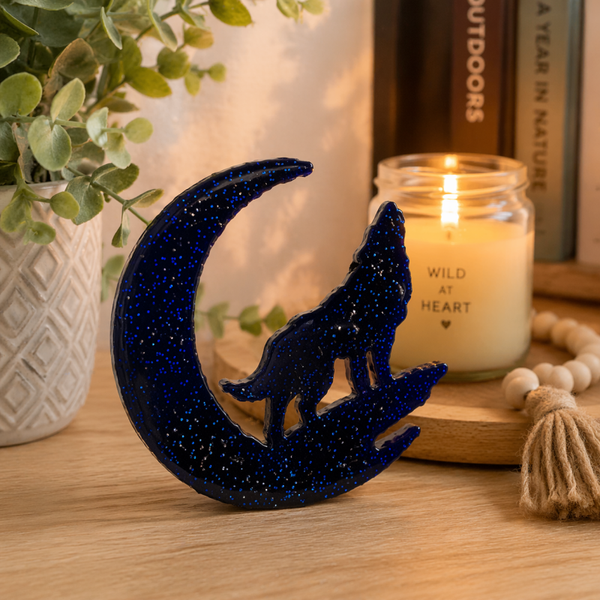 Glitter Wolf Moon Resin Decor – Galaxy Howling Wolf Silhouette – Fantasy Home Decor