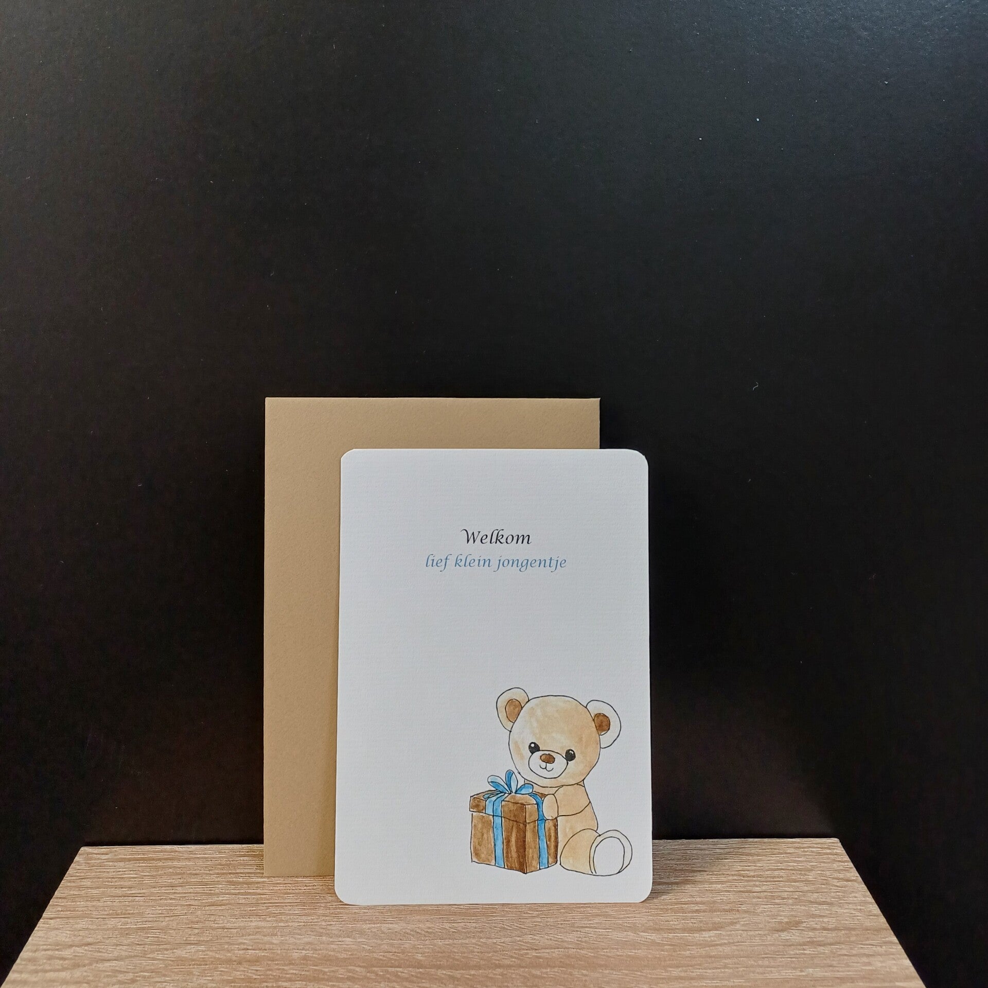 Aquarelkaart "beertje met cadeautje"