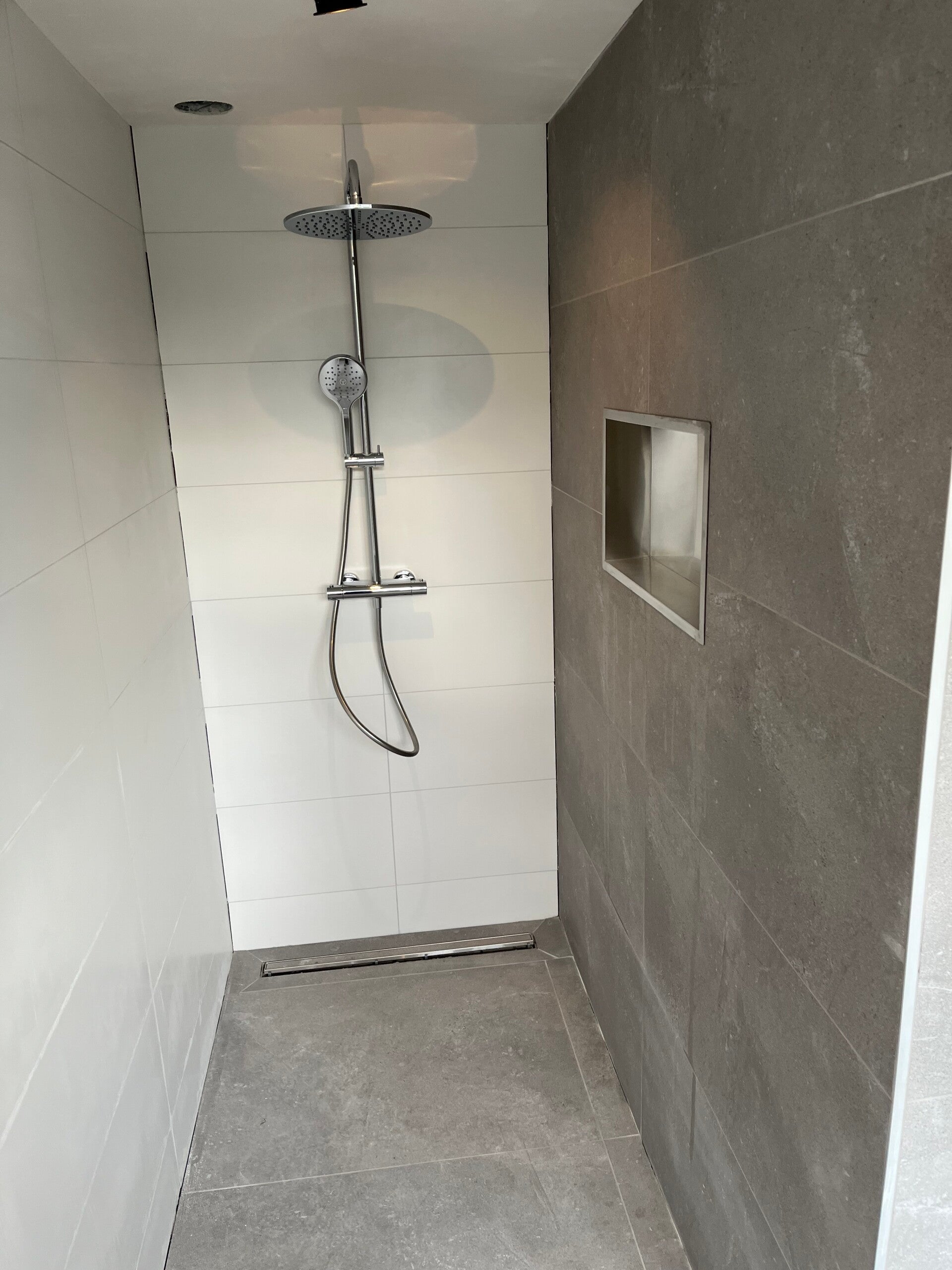 Badkamer grijstint 3