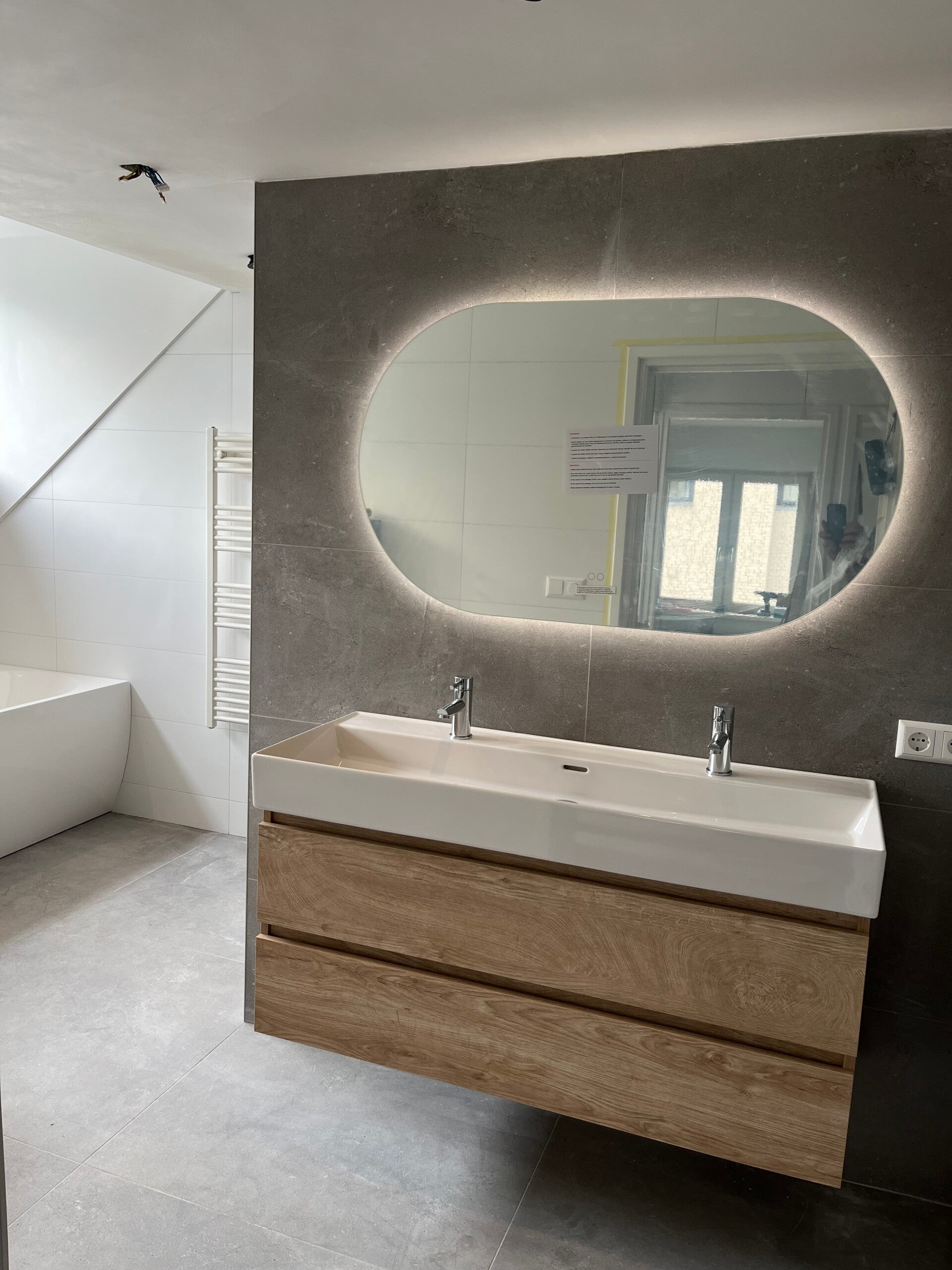 Badkamer grijstint 4