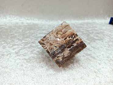 Chalcedoon kubus 5,5 cm