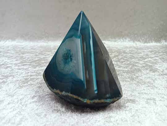 Agaat punt blauw/groen geverfd