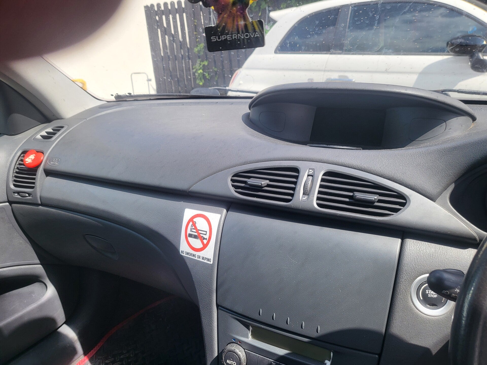 1000017132-standard.jpg
