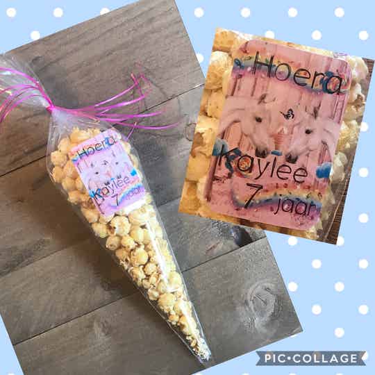 Popcorn zakjes met sticker