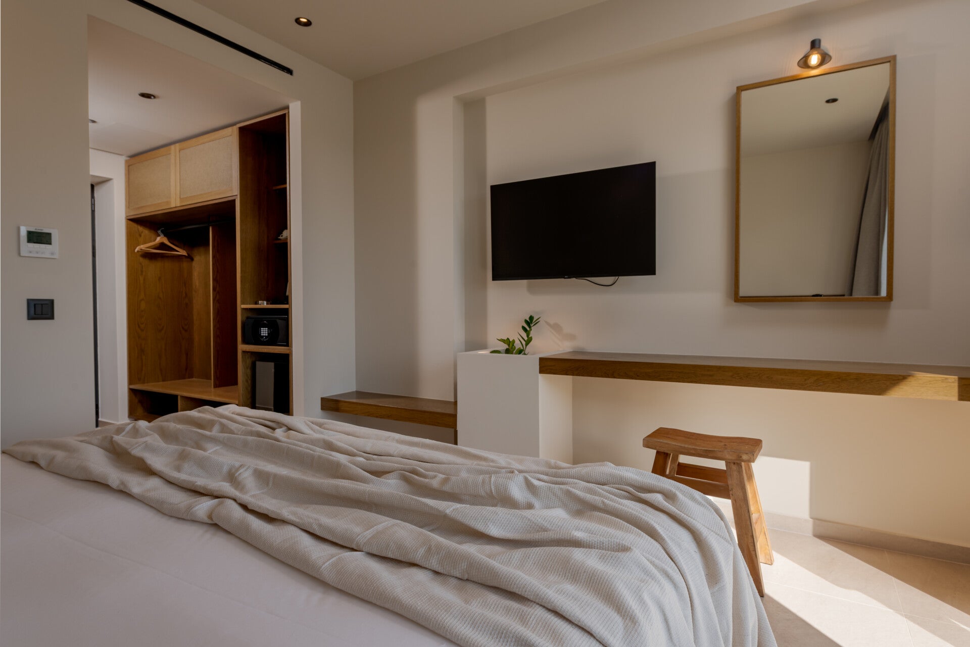 hotel-iskios-28-of-43-standard.jpg