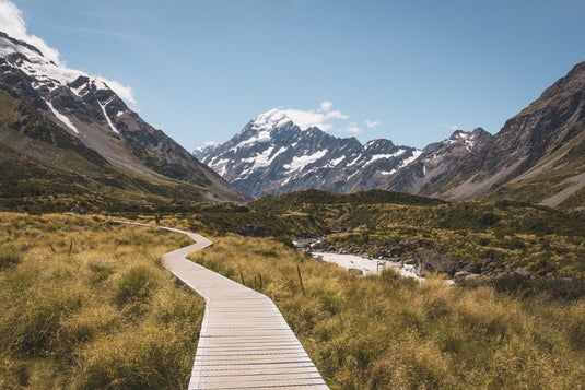 road leading into mountains
