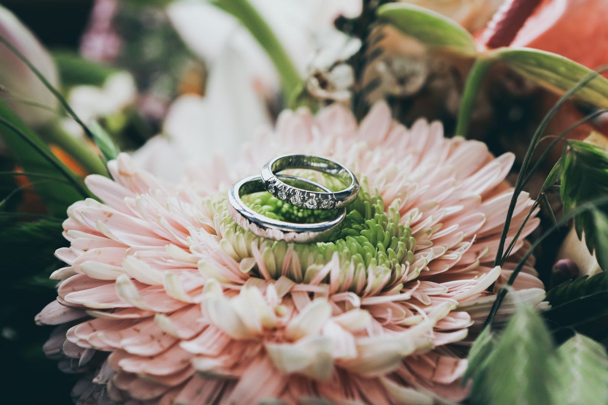Bruidsbloemwerk van Liesje Bloemen & Interieur Styling